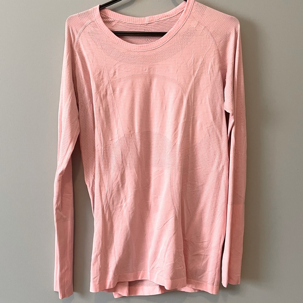 Lululemon swiftly top
